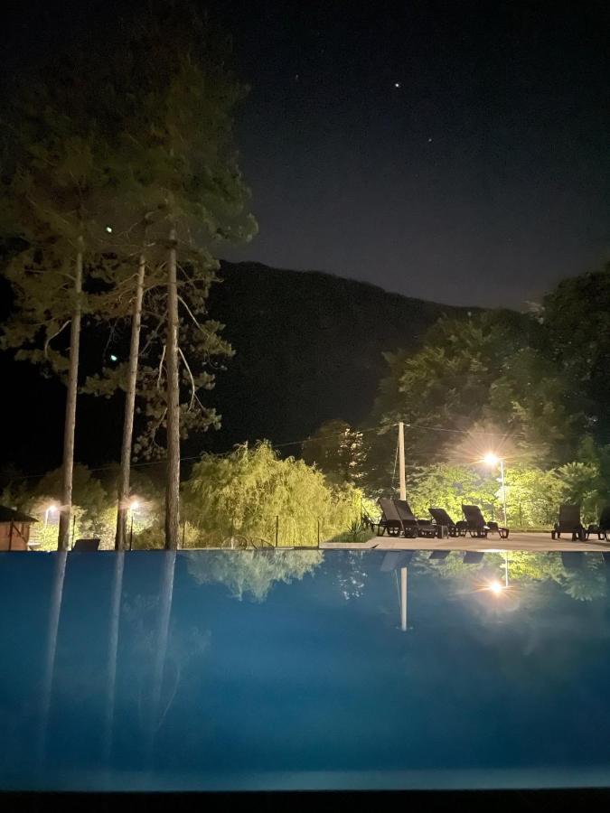 Vila Sunce Village Resort Konjic Buitenkant foto