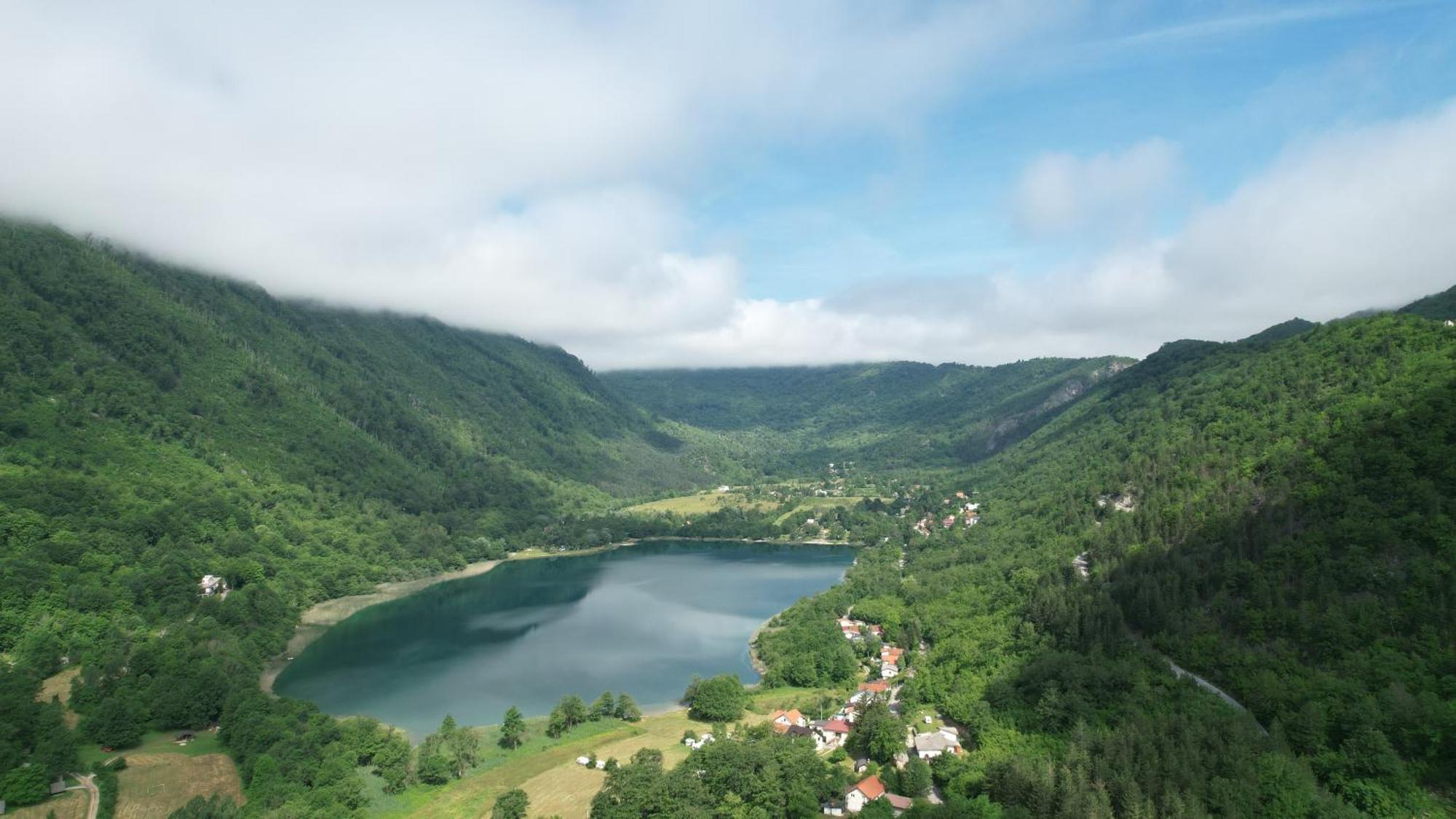 Vila Sunce Village Resort Konjic Buitenkant foto