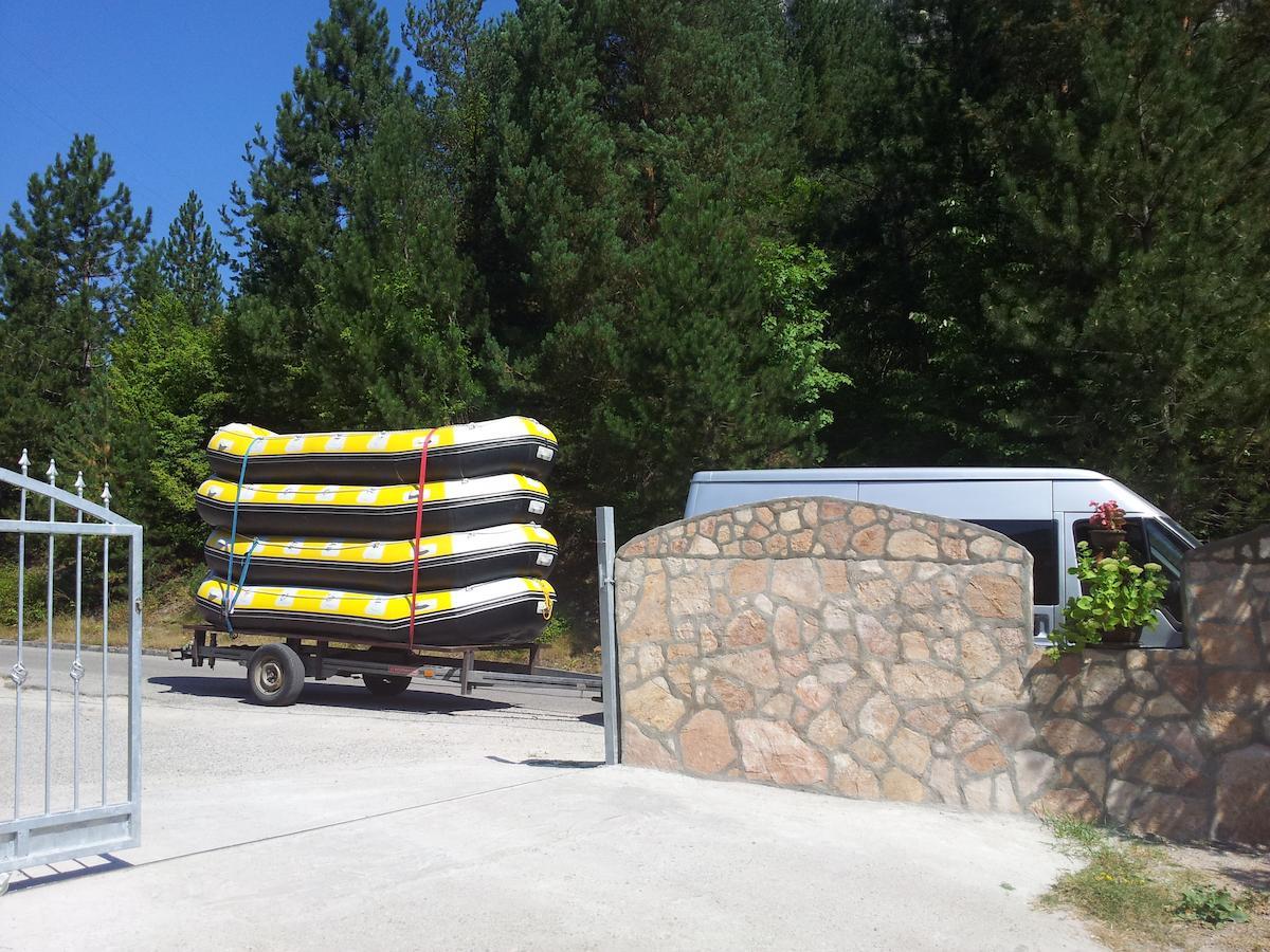 Vila Sunce Village Resort Konjic Buitenkant foto