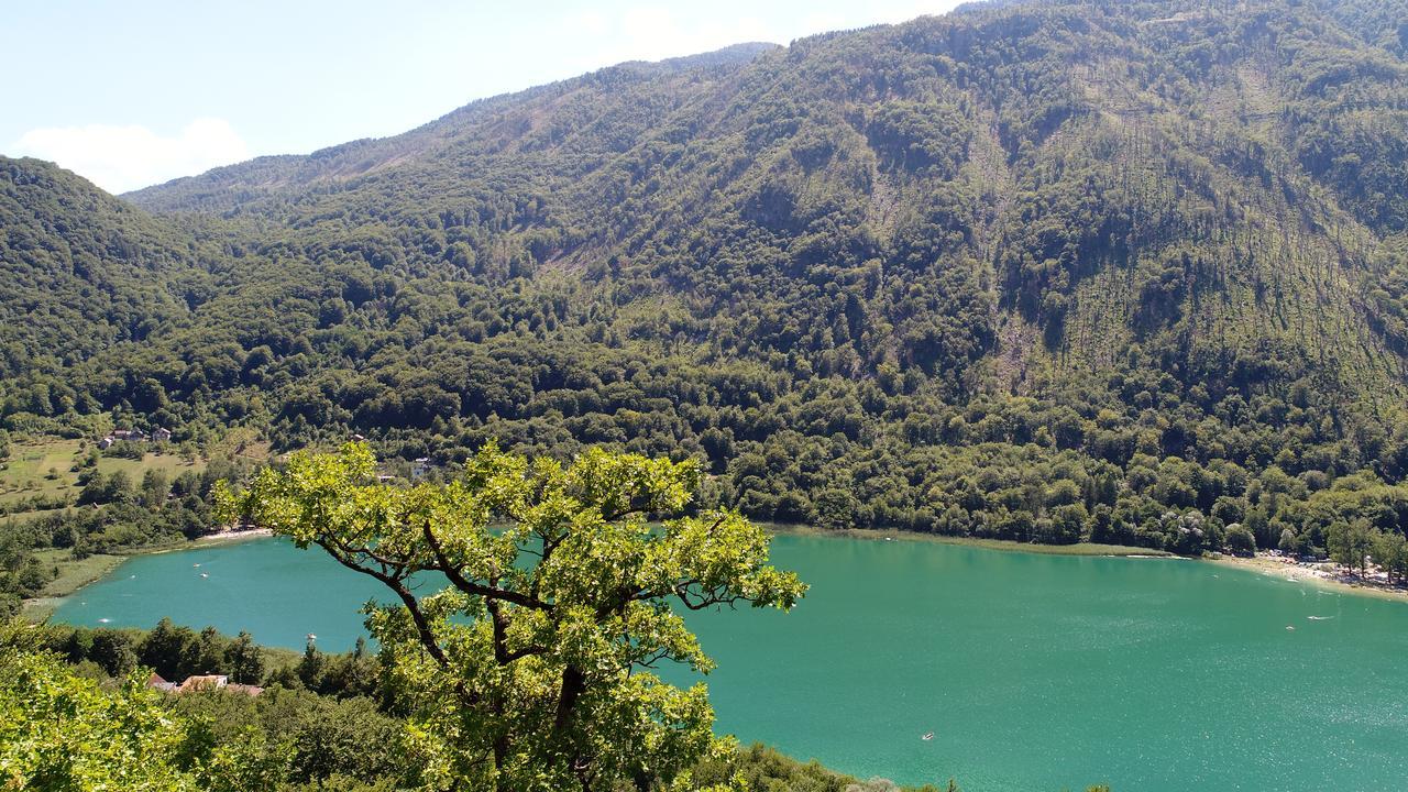 Vila Sunce Village Resort Konjic Buitenkant foto